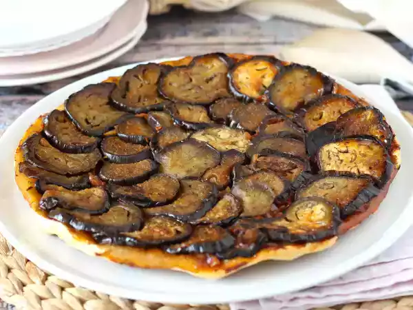 Receta Tarta tatin de berenjena: ¡una versión salada de la famosa tartaleta francesa!