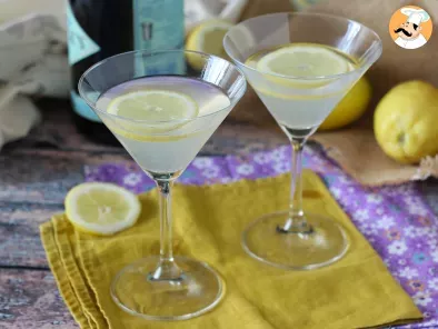 Receta Gin fizz, el cóctel refrescante con ginebra y jugo de limón