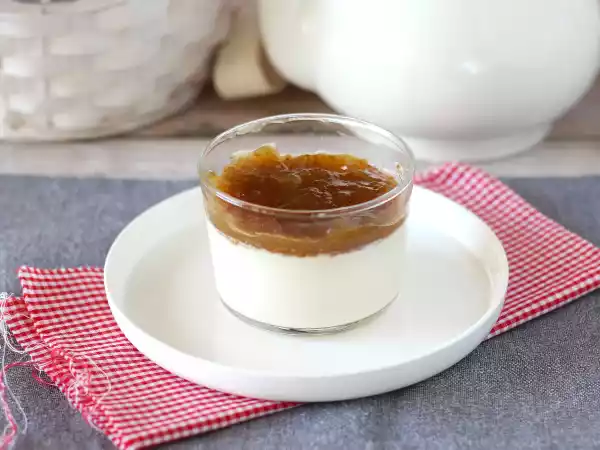 Receta Panna cotta de vainilla con coulis de higo