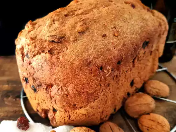 Receta Pan de espelta, cerveza negra, nueces y pasas {en panificadora}