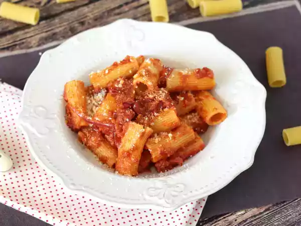 Receta Pasta con salsa de tomate y 'nduja calabrese