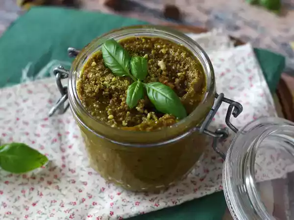 Receta Pesto de pistacho, salsa fácil y sabrosa