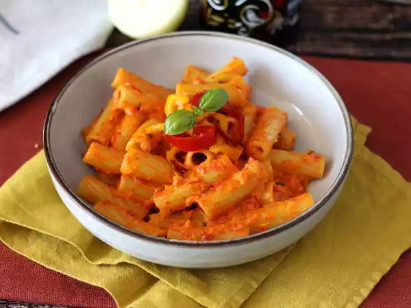 Receta Pasta con salsa de pimientos y queso philadelphia