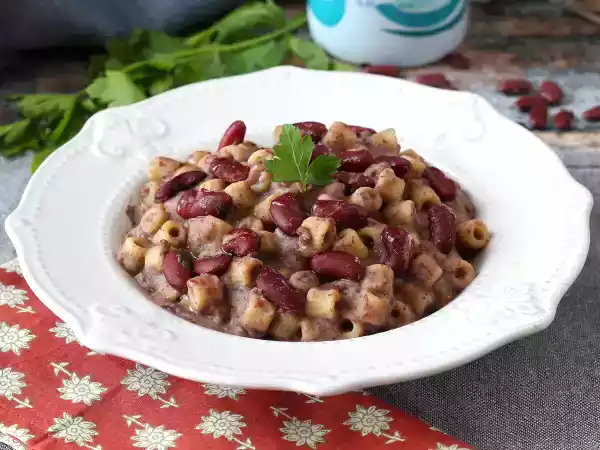 Receta Pasta con alubias a la veneciana: la receta cremosa de la abuela, llena de sabor