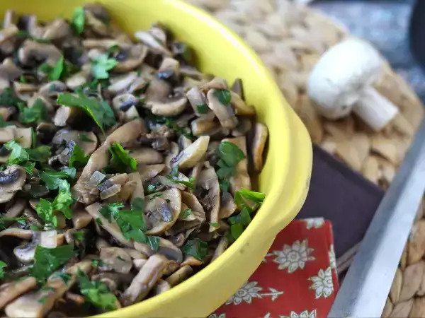 Receta Salteado de champiñones con ajo y perejil: la guarnición rápida y sabrosa que va bien con todo