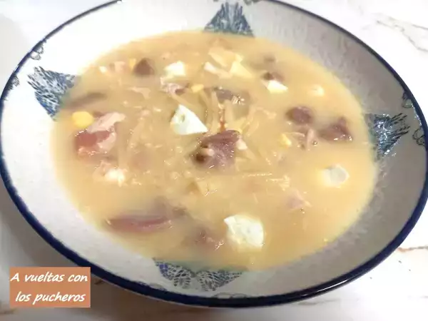 Receta Sopa de pollo y jamón en olla lenta / tradicional