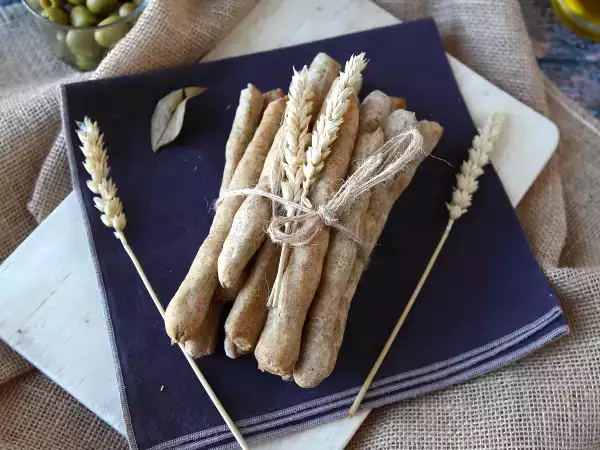 Receta Grisines caseros con hierbas aromáticas con freidora de aire