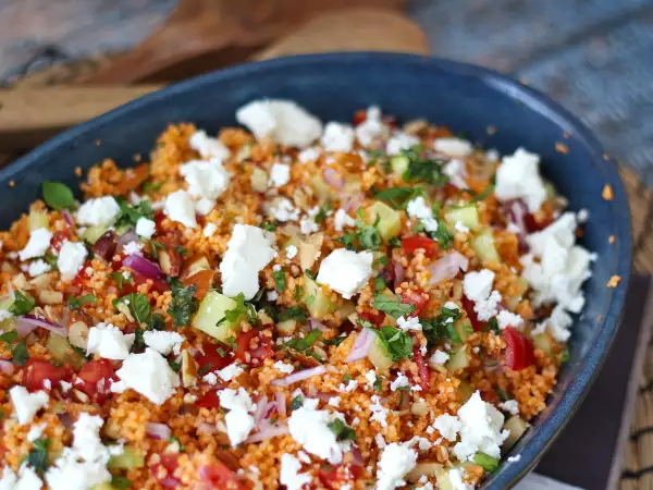 Receta Ensalada de cuscús y gazpacho: una receta fresca, original y sin cocción