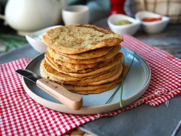 Receta Tortitas saladas con lentejas rojas: receta fácil y rica en proteínas