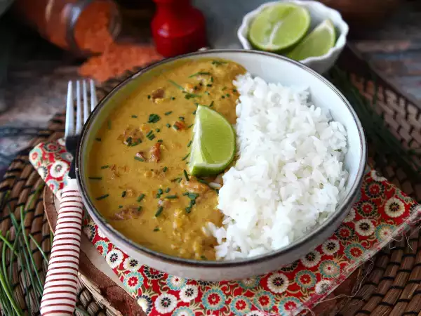 Receta Curry de lentejas rojas con leche de coco: una receta fácil y cremosa