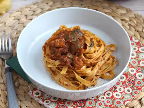 Receta Tagliatelle con ragú vegetal de calabacín