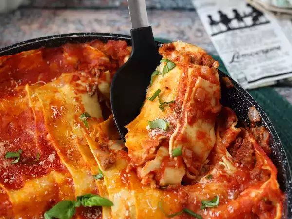Receta Lasaña en sartén de carne y tomate: lista en 35 minutos