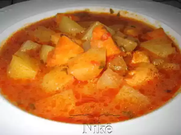 Receta Fondo de armario 2: patatas guisadas con pescado