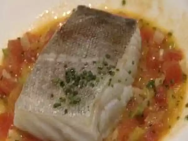 Receta Bacalao con hinojo, naranja y aceitunas