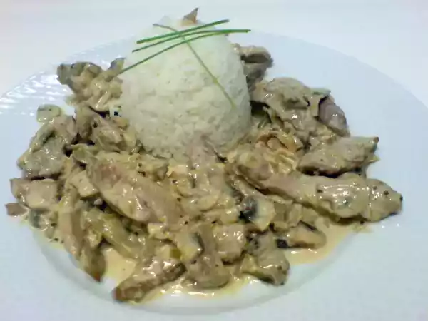 Receta Solomillo de cerdo strogonoff