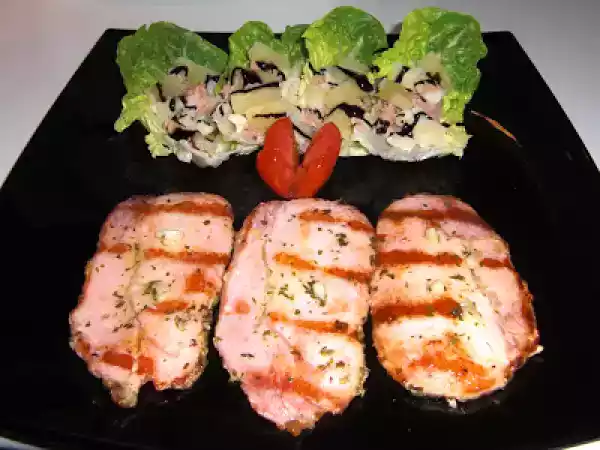 Receta Lomo adobado al ajillo con cogollos rellenos