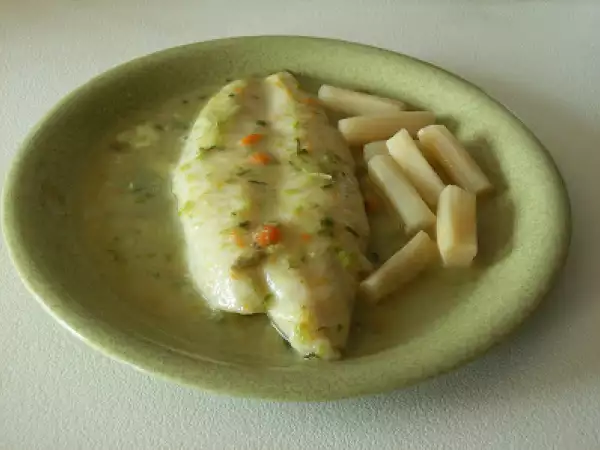 Receta Pescado en salsa de espárragos