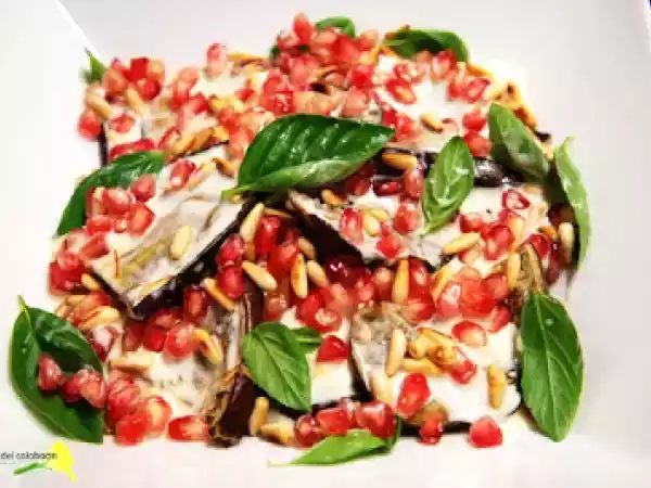 Receta Berenjenas asadas con yogur al azafrán