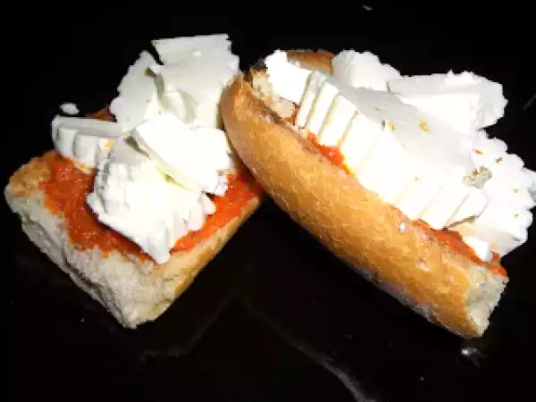 Receta Montadito de sobrasada y queso fresco