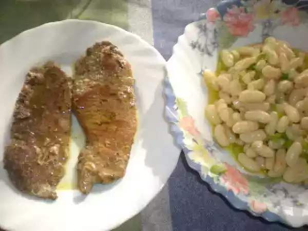 Receta Judías o alubias blancas con tallos de cebollas