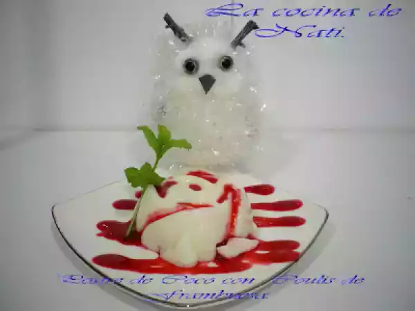 Receta Postre de coco con coulis de frambuesa.