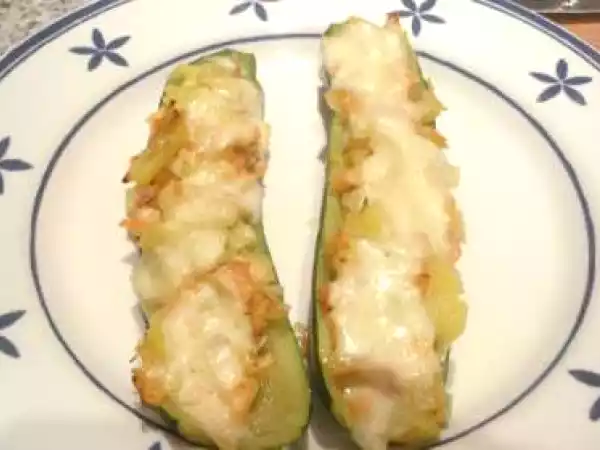Receta Calabacines al horno, con salmón y mozzarella