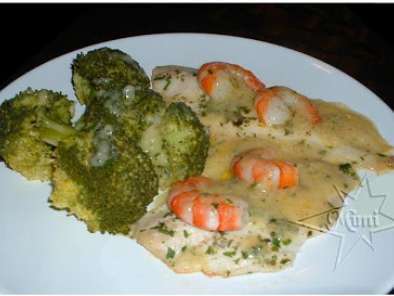 Receta Filetes de pescado y langostinos en salsa de mantequilla y mostaza