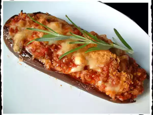 Receta Berenjenas rellenas de carne al horno