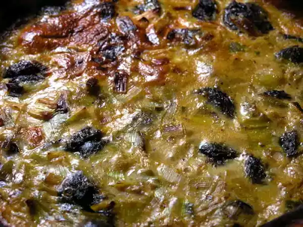 Receta Quiche de botifarró, alls tendres i porro