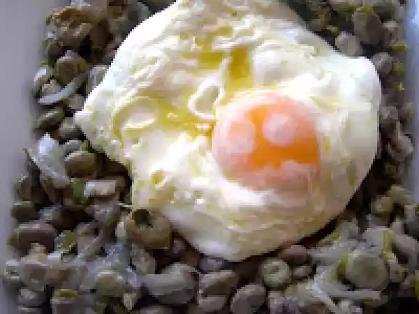 Receta Habas con cebolleta y huevo