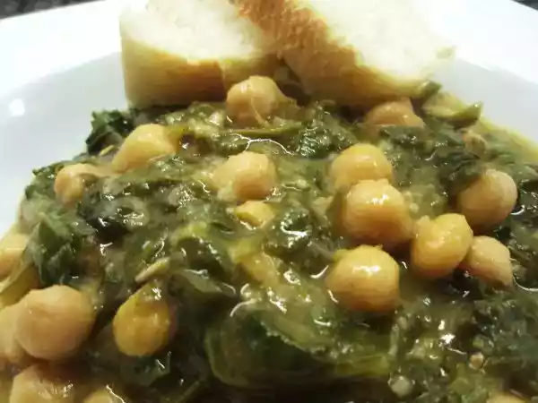 Receta Espinacas y garbanzos a la andaluza