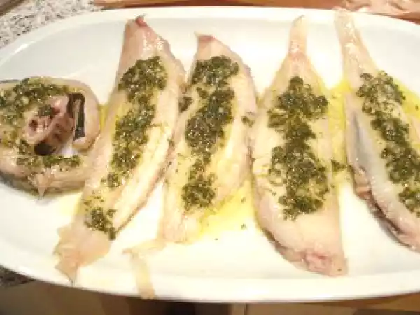 Receta Merluzzo nero e sogliolette alla piastra (bacalao fresco y acedías a la plancha)