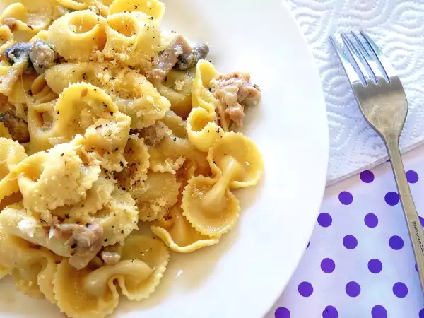 Receta Farfalle con nata y atún