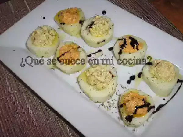 Receta Vasitos de pepino rellenos de paté y hummus de ... altramuces