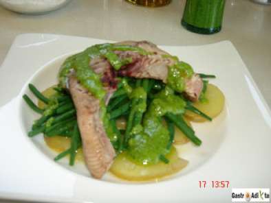 Receta Bonito, patata y judía verde con pesto