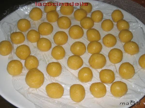 Yemas caramelizadas con coco - Preparación paso 6