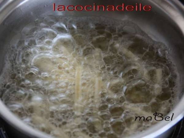 Palitos salados fritos - Preparación paso 5