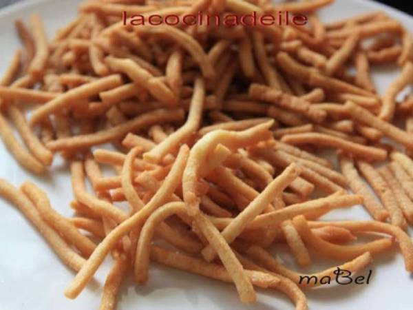 Palitos salados fritos - Preparación paso 6