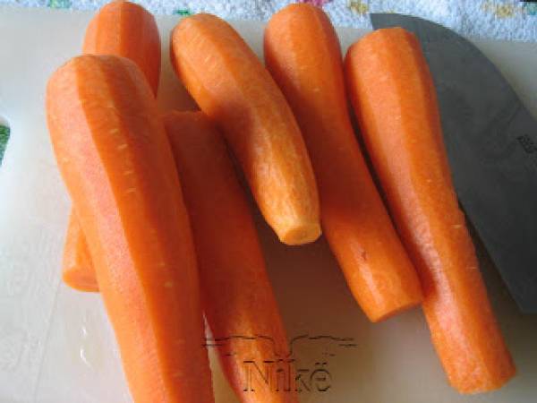 Zanahorias de guarnición al microondas - Preparación paso 1