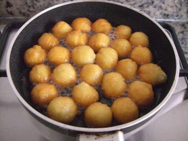 Brochetas de albóndigas con patatas - Preparación paso 3