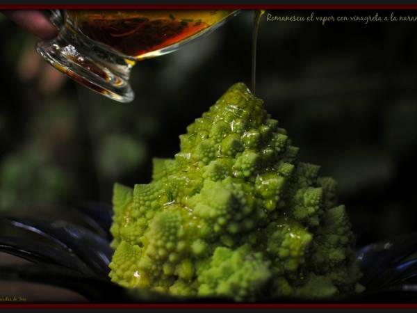 Romanesco al vapor con vinagreta de naranja - Preparación paso 1