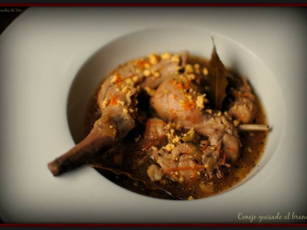 Conejo guisado al brandy - Preparación paso 1