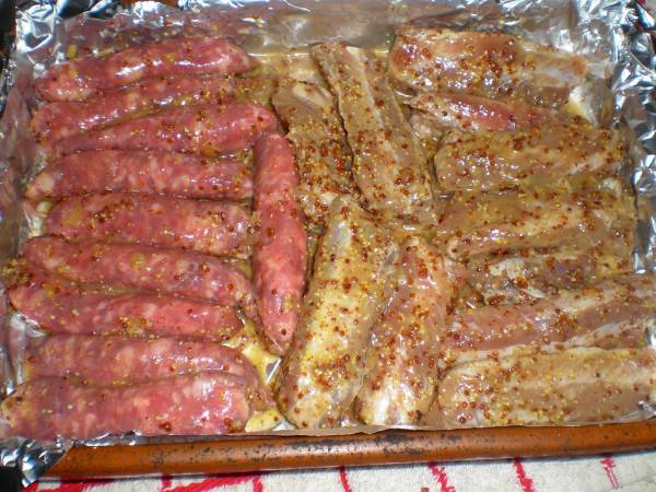 Salchichas y costillas de cerdo marinadas - Preparación paso 5