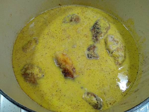 Pollo en pepitoria {receta tradicional española} - Preparación paso 9