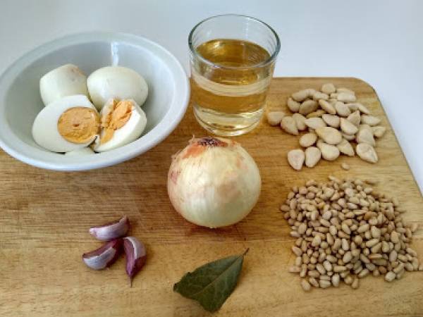 Pollo en pepitoria {receta tradicional española} - Preparación paso 3