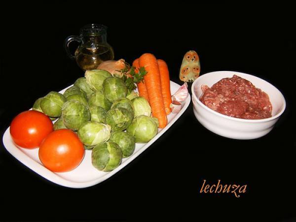 Albóndigas rellenas de coles de bruselas - Preparación paso 1