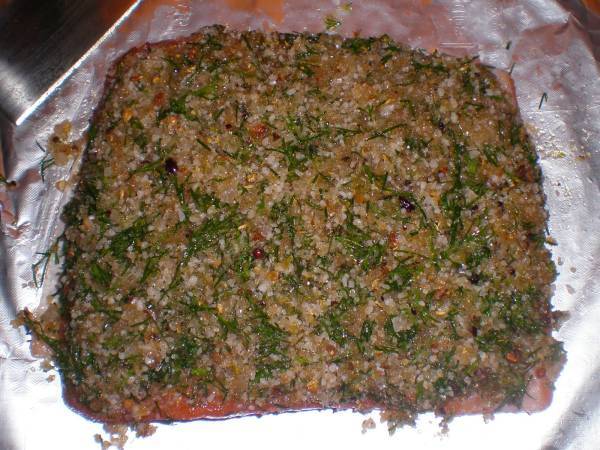 Salmon marinado con ginebra y enebro (Gravlax with Gin) - Preparación paso 3