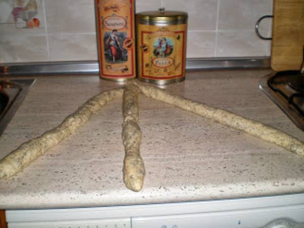 TRENZA CON SEMILLAS DE AMAPOLA, EN PANIFICADORA - Preparación paso 1