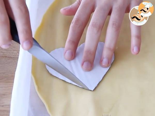 Pie Pops, Empanadillas de corazón en palitos - Preparación paso 1