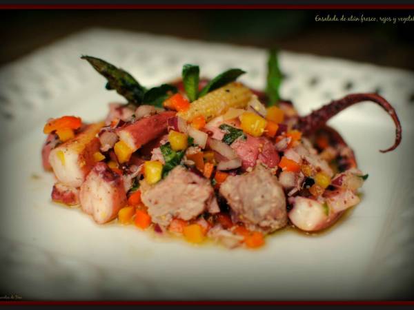 Ensalada de atún fresco, rejos y vegetales. - Preparación paso 2